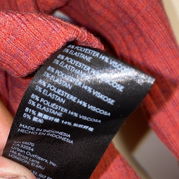 Urban Outfitters XS Red Ribbed Orla Square Neck Top - Picture 10 of 12